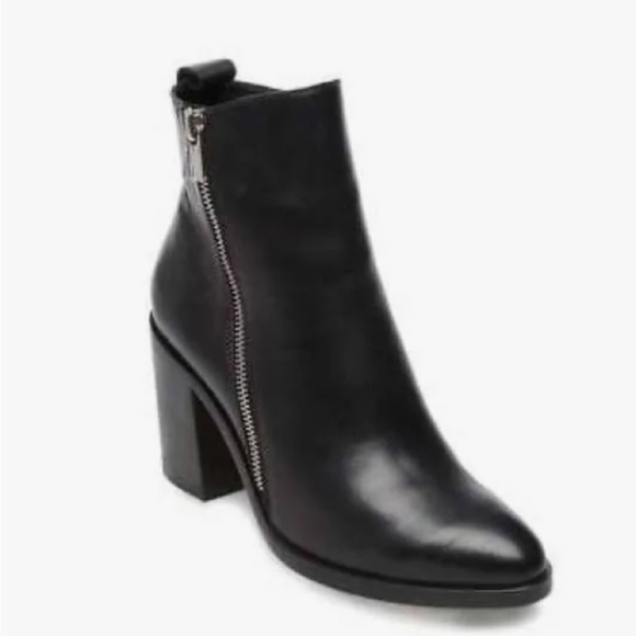 Steve Madden Tasha Booties NWOT - Picture 5 of 7